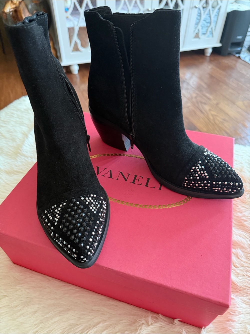 NEW VANELi black suede pointed-toe ankle booties